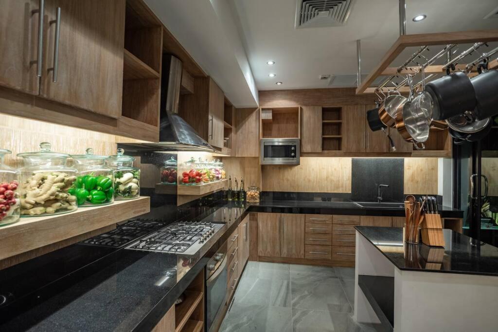 Villa In The Park, Whole House'S Suitable For Family'S Vacation Phuket Dış mekan fotoğraf
